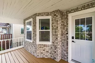 2407 W 6th St, Duluth, MN 55806 - Photo 3