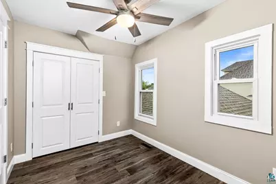 2407 W 6th St, Duluth, MN 55806 - Photo 23