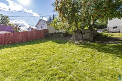2407 W 6th St, Duluth, MN 55806 - Photo 29
