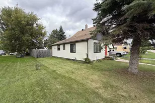 731 E Camp St, Ely, MN 55731 - Photo 3