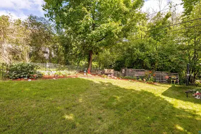 202 St. Paul Ave, Duluth, MN 55803 - Photo 5