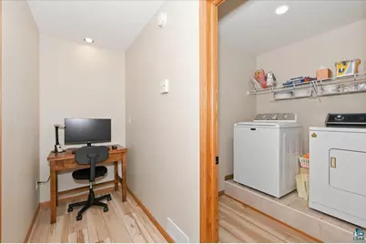 5006 8th Ave, Duluth, MN 55803 - Photo 23
