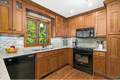 720 Mellwood Ave, Duluth, MN 55804 - Photo 9