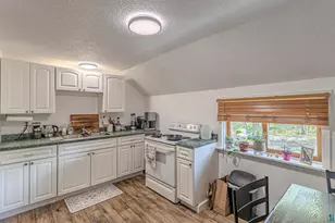 218 N 1st Ave, Ely, MN 55731 - Photo 17