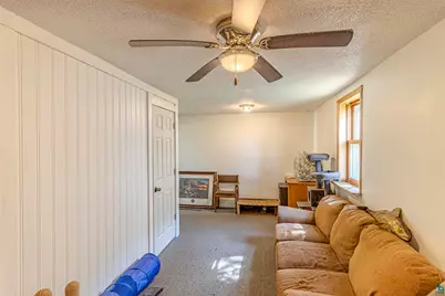 218 N 1st Ave, Ely, MN 55731 - Photo 35