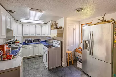 218 N 1st Ave, Ely, MN 55731 - Photo 31