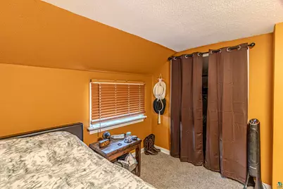 218 N 1st Ave, Ely, MN 55731 - Photo 11