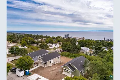 4 W 11th St, Duluth, MN 55806 - Photo 15