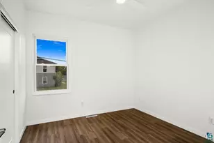 12 W 11th St, Duluth, MN 55806 - Photo 11