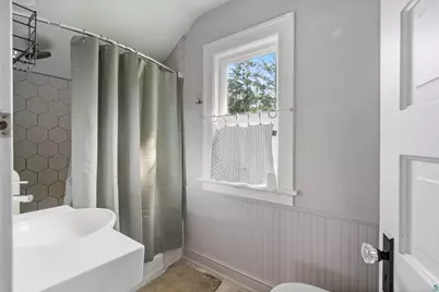 5215 Avondale St, Duluth, MN 55804 - Photo 17