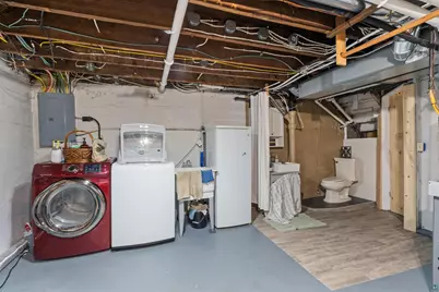 5215 Avondale St, Duluth, MN 55804 - Photo 23
