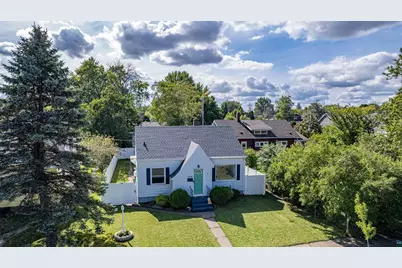 1906 E 5th St, Superior, WI 54880 - Photo 9