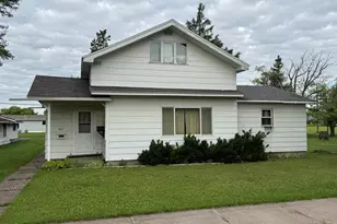 1611 Washington Ave, Superior, WI 54880 - Photo 1