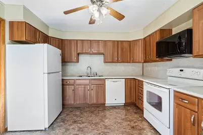 2021 Ohio Ave, Superior, WI 54880 - Photo 3