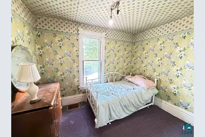 101 E 4th St, Duluth, MN 55805 - Photo 27