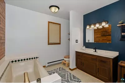2010 E 10th St, Superior, WI 54880 - Photo 19