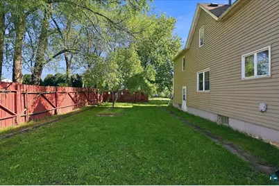 2214 E 6th St, Superior, WI 54880 - Photo 15