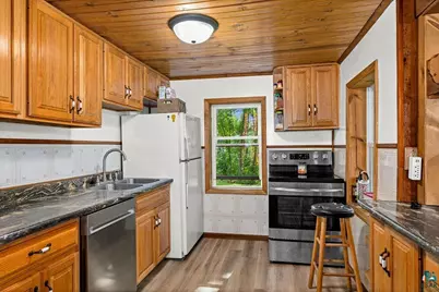 5466 Jean Duluth Rd, Duluth, MN 55903 - Photo 3