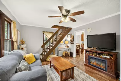 2125 W 10th St, Duluth, MN 55806 - Photo 13