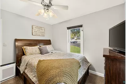 2125 W 10th St, Duluth, MN 55806 - Photo 17