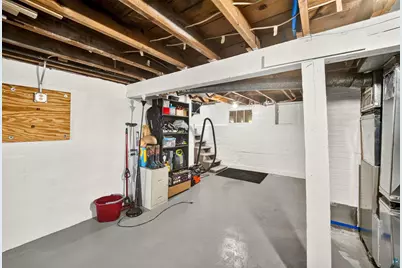 2125 W 10th St, Duluth, MN 55806 - Photo 29