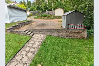 2125 W 10th St, Duluth, MN 55806 - Photo 33