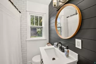 2125 W 10th St, Duluth, MN 55806 - Photo 7