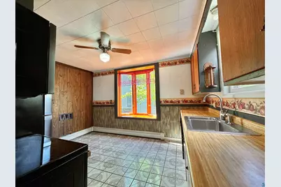 521 8th Ave, Two Harbors, MN 55616 - Photo 7