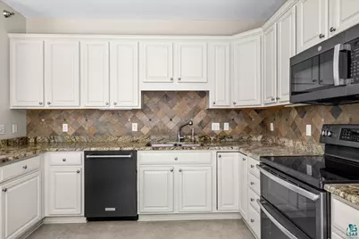 4042 Haines Rd #305, Duluth, MN 55811 - Photo 5