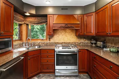 5134 Maple Grove Rd, Hermantown, MN 55811 - Photo 9