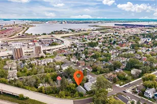 2024 W 5th St, Duluth, MN 55804 - Photo 3