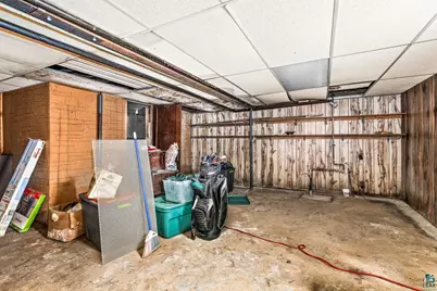 2024 W 5th St, Duluth, MN 55804 - Photo 25