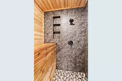 111 Howard Gnesen Rd, Duluth, MN 55811 - Photo 27