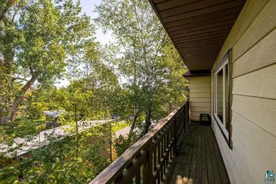 1215 W 4th St, Duluth, MN 55806 - Photo 35