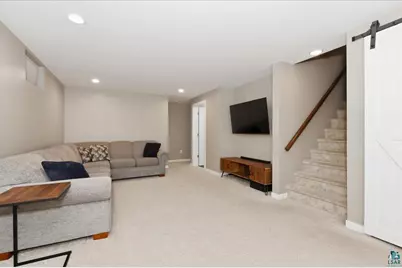 2203 E 14th St, Superior, WI 54880 - Photo 27