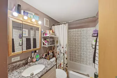725 W 2nd St, Duluth, MN 55806 - Photo 15