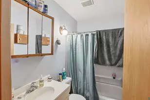 725 W 2nd St, Duluth, MN 55806 - Photo 9