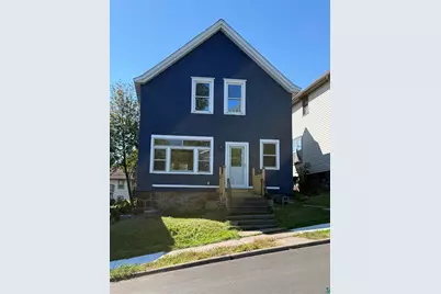 509 N 21st Ave W, Duluth, MN 55806 - Photo 1