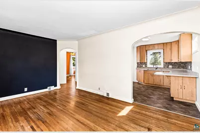 5216 Wyoming St, Duluth, MN 55804 - Photo 7