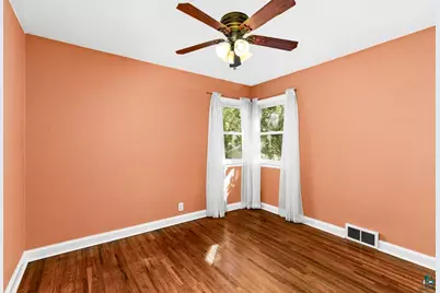 5216 Wyoming St, Duluth, MN 55804 - Photo 11