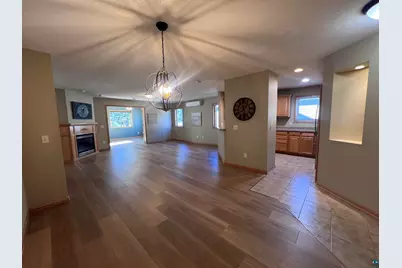 38 Billings Ln, Superior, WI 54880 - Photo 11