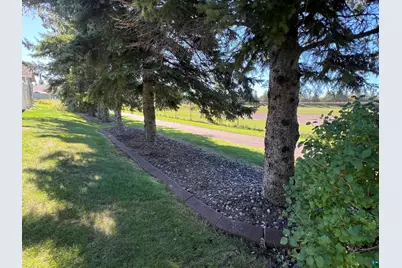 38 Billings Ln, Superior, WI 54880 - Photo 5