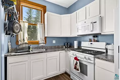 1211 Weeks Ave, Superior, WI 54880 - Photo 11
