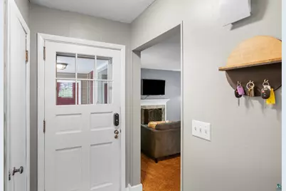 1915 Hartley Rd, Duluth, MN 55803 - Photo 9