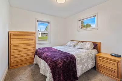 1404 N Stanford Ave, Duluth, MN 55811 - Photo 11