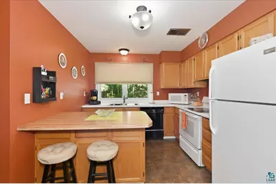 141 Madison Ave #4, Duluth, MN 55811 - Photo 7