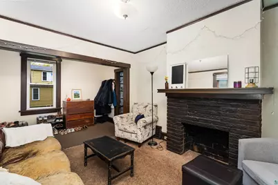 1306 E 11th St, Duluth, MN 55805 - Photo 5