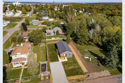 2309 E 11th St, Superior, WI 54880 - Photo 21