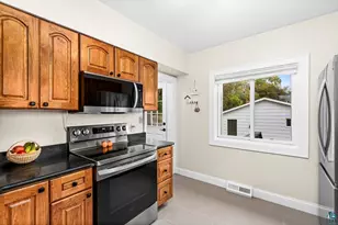 4315 Gladstone St, Duluth, MN 55804 - Photo 17