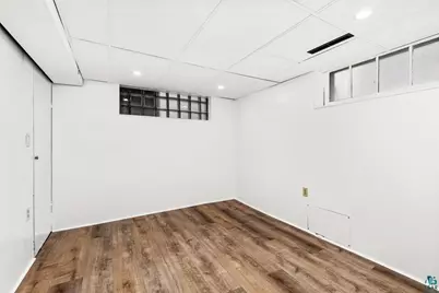 4315 Gladstone St, Duluth, MN 55804 - Photo 33